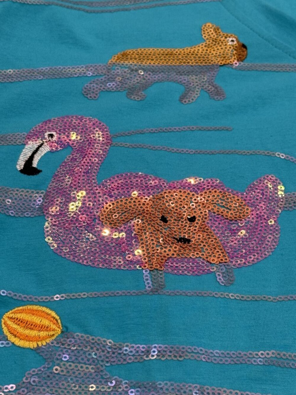 QUEEN OF SPARKLES - SEQUIN ALL OVER SWIMMING DOG TEE , SIZE XL - Picture 5 of 5